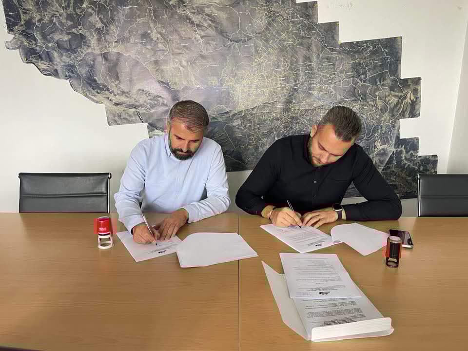 Nënshkruhet kontrata për Sigurim Shëndetësor dhe Aksidental 100%!